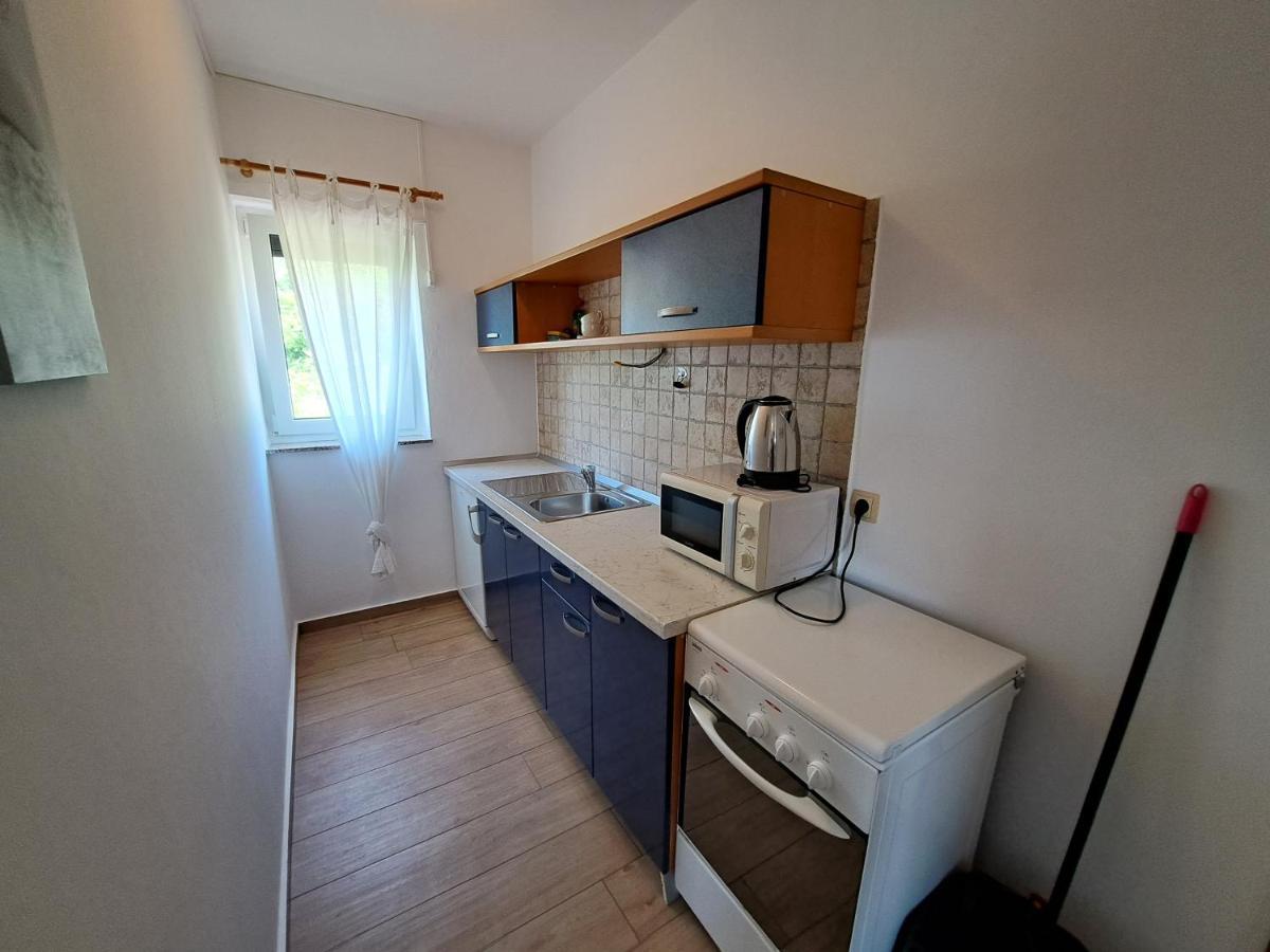 Apartments Leticia Baška Esterno foto