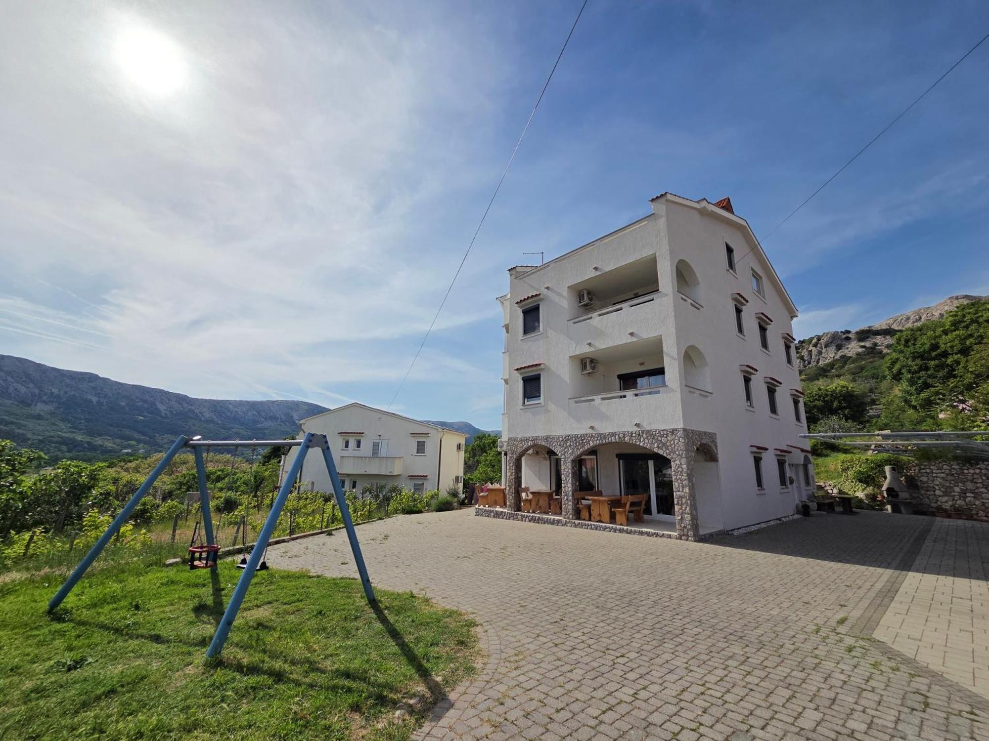 Apartments Leticia Baška Esterno foto